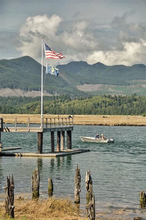 Nehalem Bay - Nehalem - Oregon Photograph by Oregon Photo