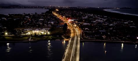 5 seconds above Windang bridge NSW Australia [3891 x1736] : r/ExposurePorn