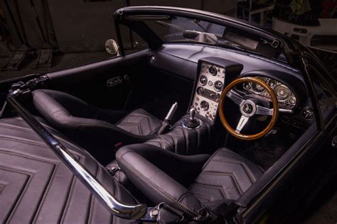 Give your Miata Interior a Vintage Look | Mazda Miata MX-5 Roadster ...