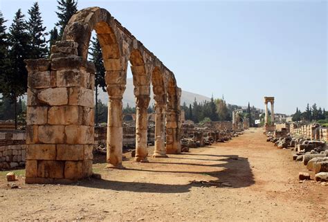 The history of Lebanon: LEBANESE HISTORICAL SITES