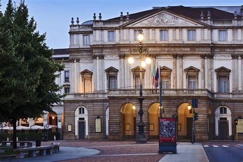 Milan: Guided Tour To The Museum And Theater La Scala | experitour.com