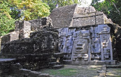 Belize - Lamanai Temples