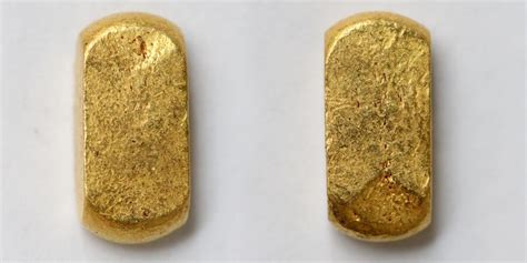 Ancient small Gold Bar (11 mm, 3.14 g)