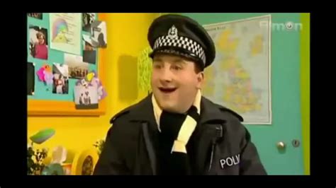 PC Plum has lost his voice | Balamory (2002) - YouTube