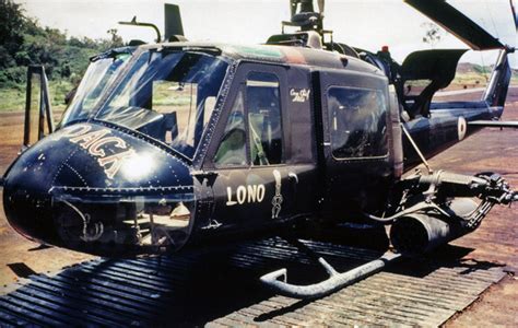 Bell UH-1 Iroquois gunship helicopter | VietnamWar.govt.nz - New ...