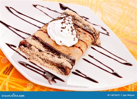 Pancake with Chocolate Syrup Stock Image - Image of chocolate ...