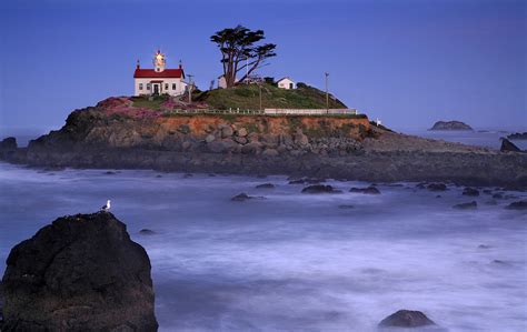 Crescent City Lighthouse, CA | Howard Batten | Flickr