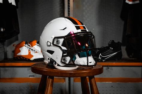 Browns will wear white alternate helmet for 3 games in 2023 - The Athletic