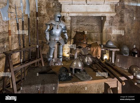 Castle interior armour hi-res stock photography and images - Alamy