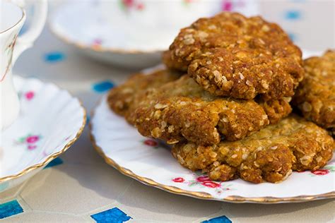 Homemade Hobnob Biscuit Recipe - Sunday Baking