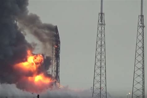 SpaceX Has Narrowed Down The Cause Of Falcon 9's Explosion Last Month