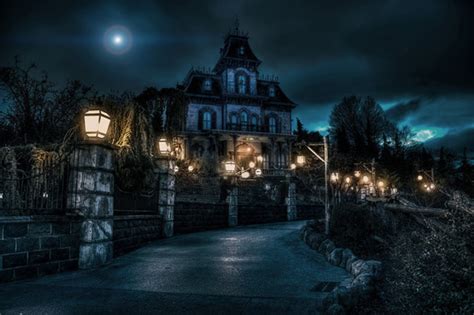 Thirteen Fun Facts About The Haunted Mansion - D23