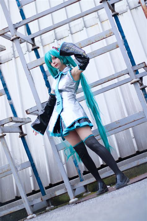 Nanami Does Her Best Hatsune Miku Cosplay – Telegraph