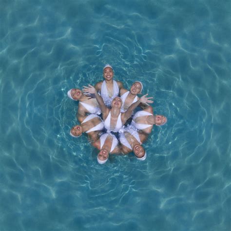 Photographer Captures the Beauty of Synchronized Swimming from Above ...