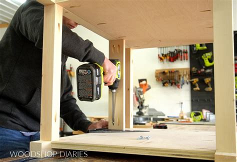 Simple DIY End Table with Drawers | BUILDING PLANS