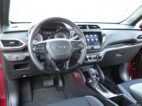 2025 Chevrolet Trailblazer: 81 Interior Photos | U.S. News