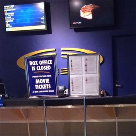 Cineplex Odeon South Keys - 13 Photos & 16 Reviews - Cinema - 2214 Bank ...