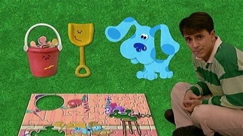 Watch Blue's Clues Season 1 Episode 12: Blue Wants To Play a Game ...