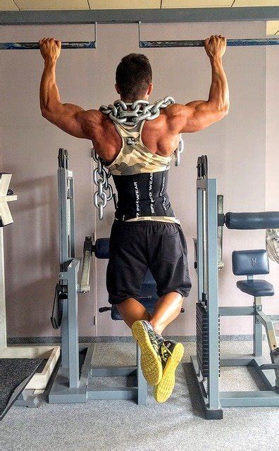 Lat Pulldown Alternatives - HomeGymr