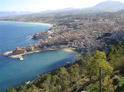 File:Castellammare del Golfo 3.JPG - Wikimedia Commons