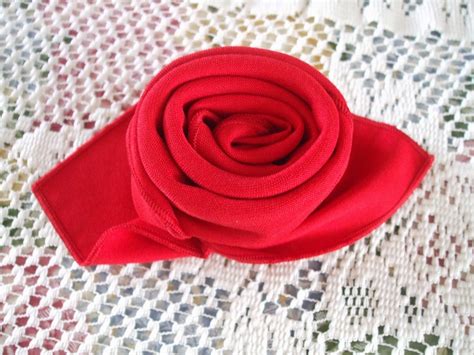 Rosemary's Sampler: Napkin Folding - a Rose