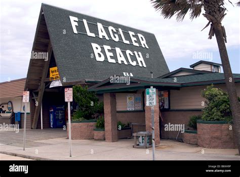 Flagler Beach Florida pier Stock Photo - Alamy