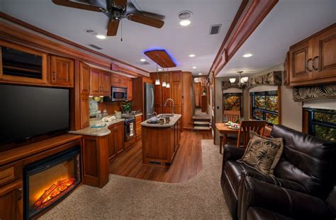 Lifestyle Luxury RV Introduces Wide Body Design For All 2015 Models ...