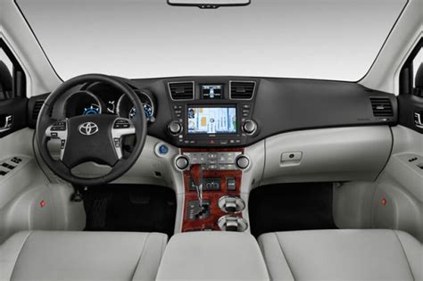 2013 Toyota Highlander Hybrid: 25 Interior Photos | U.S. News