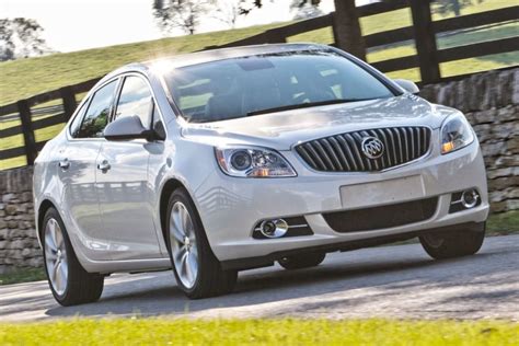 2015 Buick Verano Pictures - 200 Photos | Edmunds