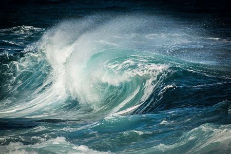 What causes waves in the ocean? | New Scientist