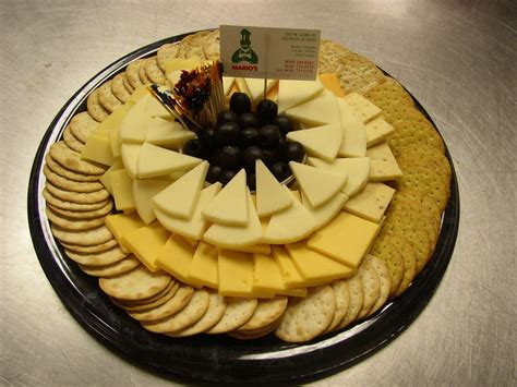 10 Lovable Cheese And Cracker Platter Ideas 2024