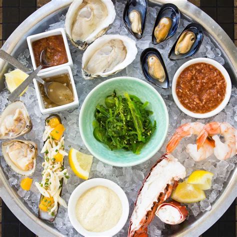 10 Best Seafood Restaurants to Try in Chicago | UrbanMatter