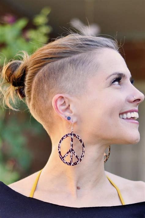 Top Knot With Undercut #halfshavedhead #hairstyles #undercut Half ...