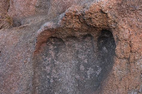 200 million years old 'giant' footprint proves the giant tribe is real