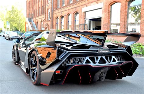 Lamborghini Veneno roadster. – Cars Club