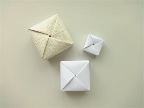 ROBEEN: ORIGAMI / SQUARE BOX