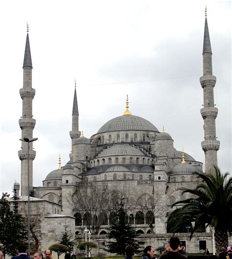 Photo Essay: The Blue Mosque in Istanbul, Turkey - Maiden Voyage