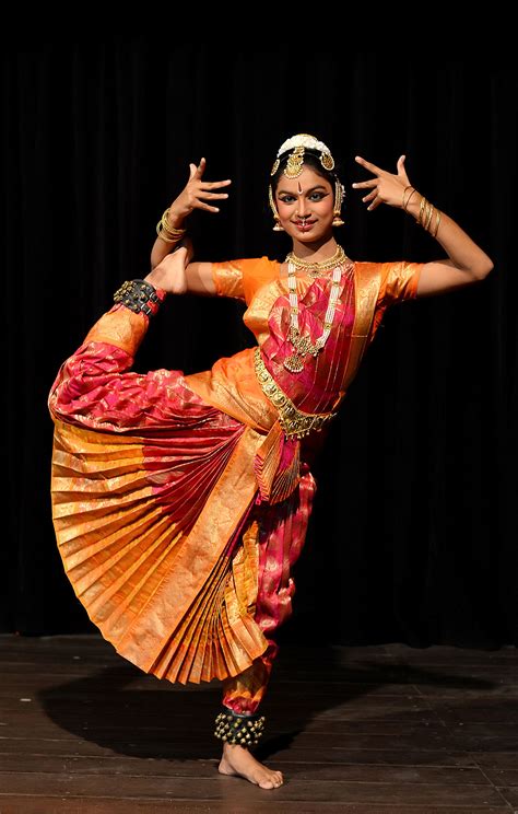 Bharatanatyam - INSIGHTS IAS - Simplifying UPSC IAS Exam Preparation