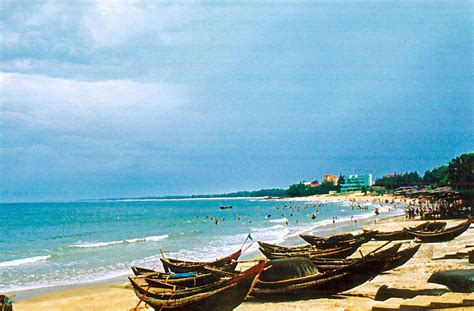 Spiaggia di Thuan An nella città di Hue, la bella addormentata