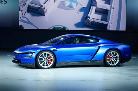 Volkswagen XL Sport Concept First Look - Motor Trend