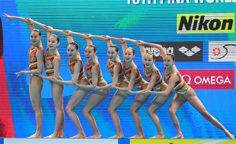 Mesmerizing images from synchronized swimming championships