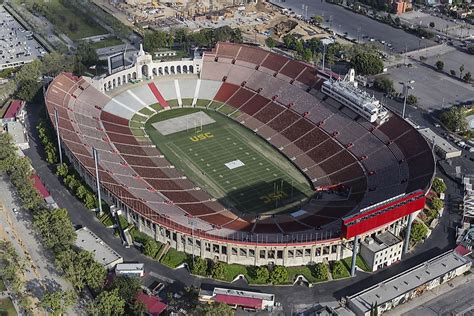 Largest Football Stadium In The World By Seating Capacity ...