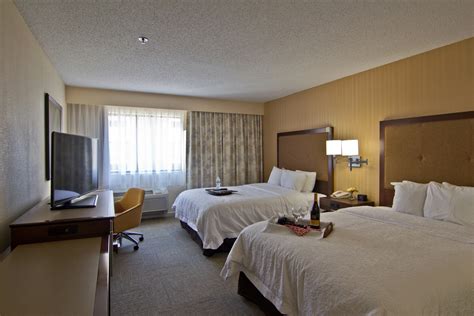 Guest Rooms at Hampton Inn, Chillicothe, Ohio