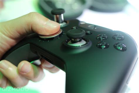 So This Is What A $150 Xbox Controller Feels Like | Gizmodo Australia