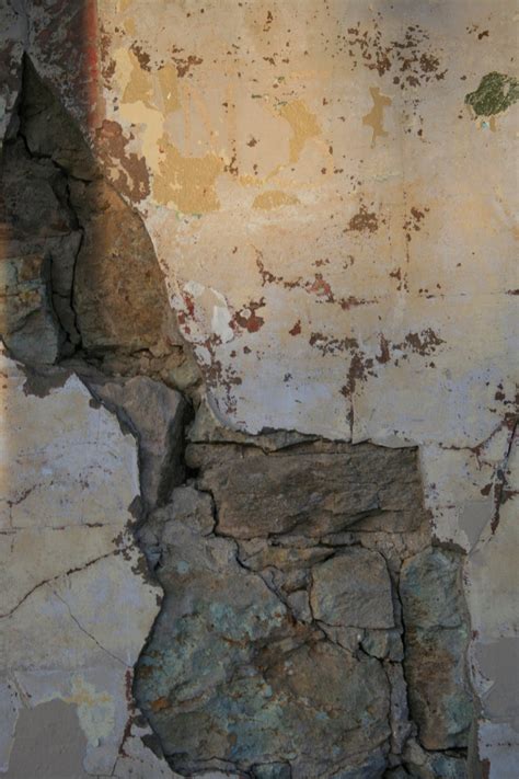 Old cracked plaster wall Free Photo Download | FreeImages