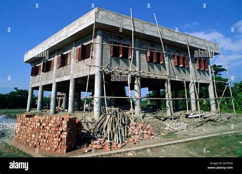 Cyclone shelter under construction. Bangladesh Stock Photo - Alamy