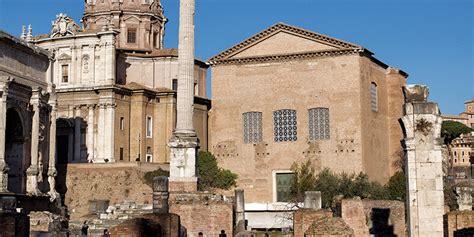 curia-julia-roman-forum - Roma Wonder