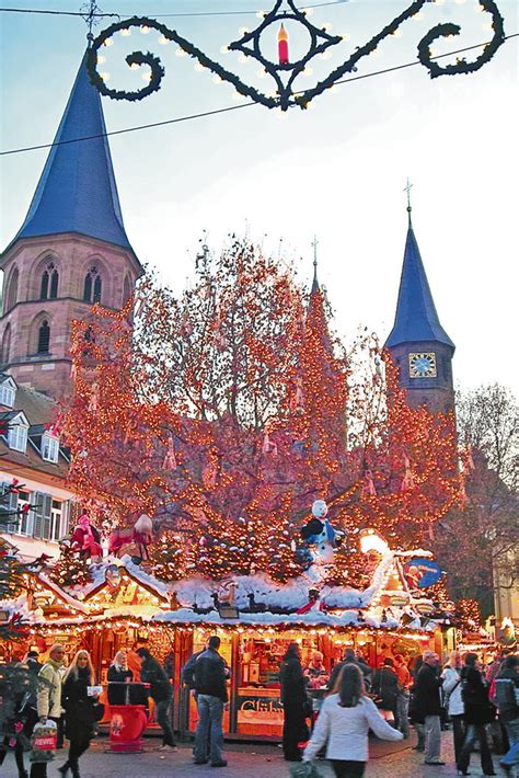 Kaiserslautern Christmas market features vendors, musicians ...