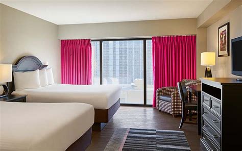 Flamingo Rooms & Suites | Photos & Info | Las Vegas Hotels