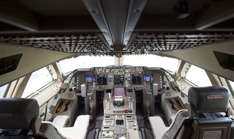 Gentleman Turns Old Boeing 727 Into A House Boeing cockpit – US 103.1 ...